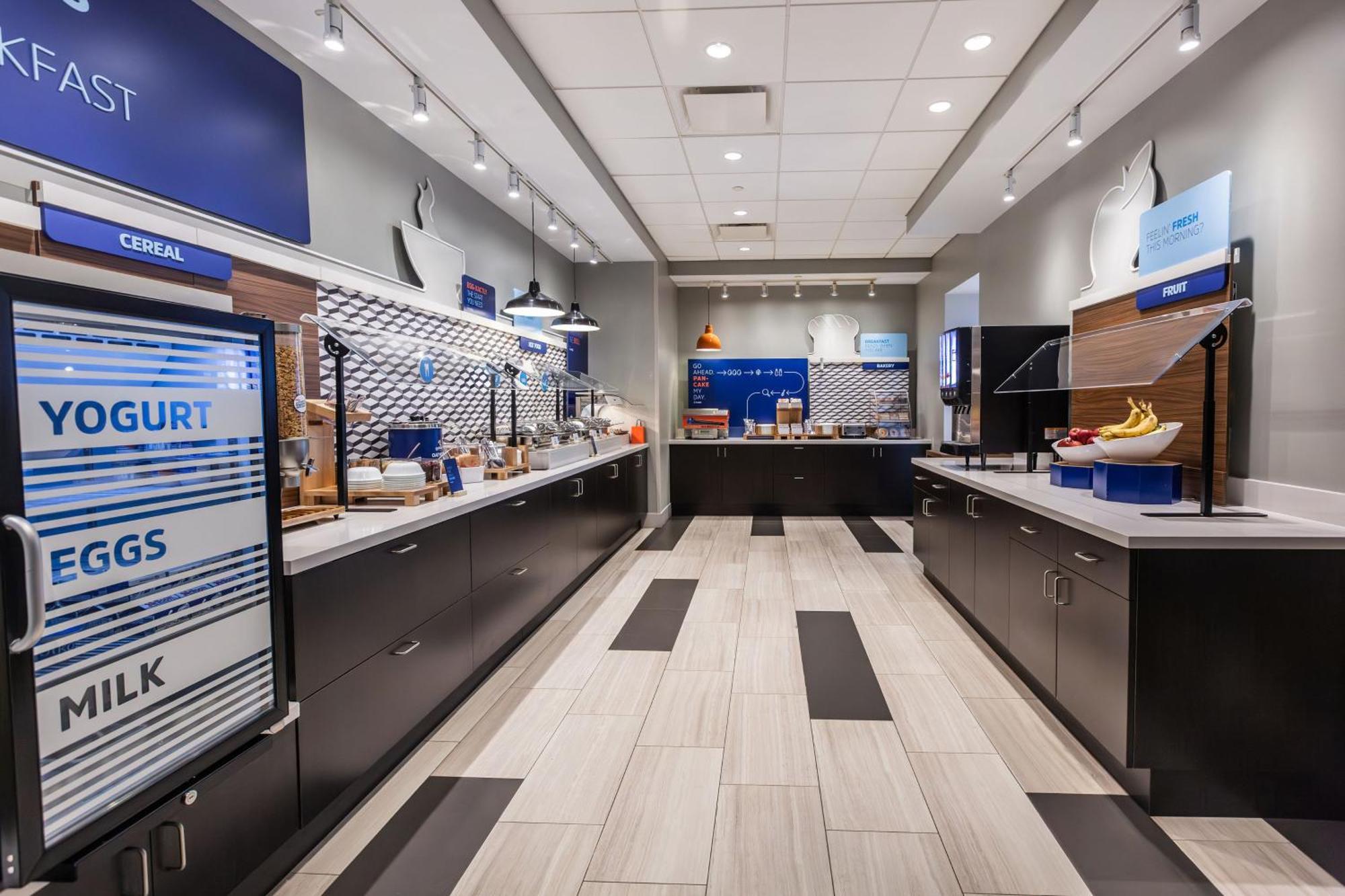 Holiday Inn Express & Suites - Welland Exterior foto